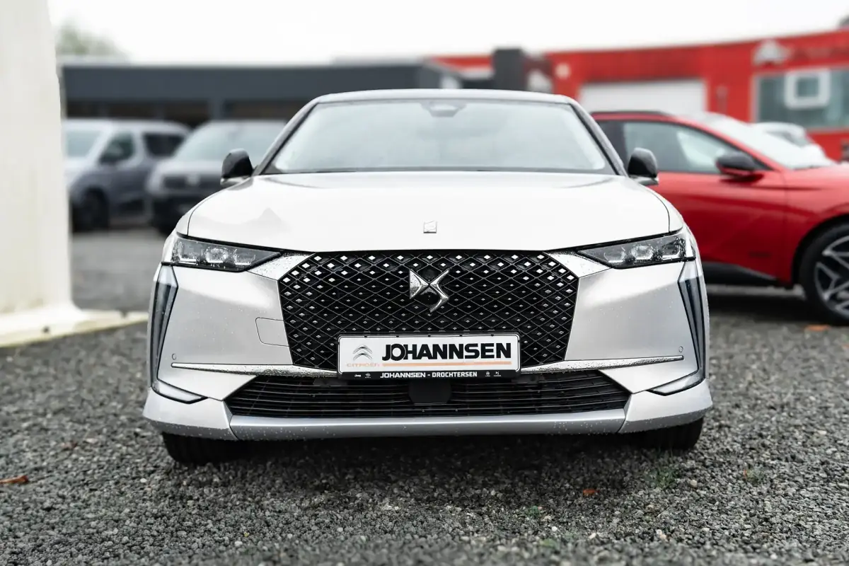 DS 4 vor dem Autohaus Johannsen in Drochtersen